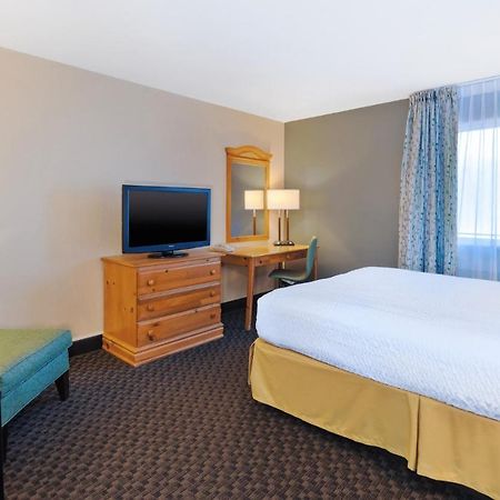 Clarion Hotel Seekonk - Providence Εξωτερικό φωτογραφία