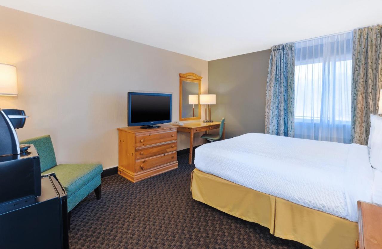 Clarion Hotel Seekonk - Providence Εξωτερικό φωτογραφία