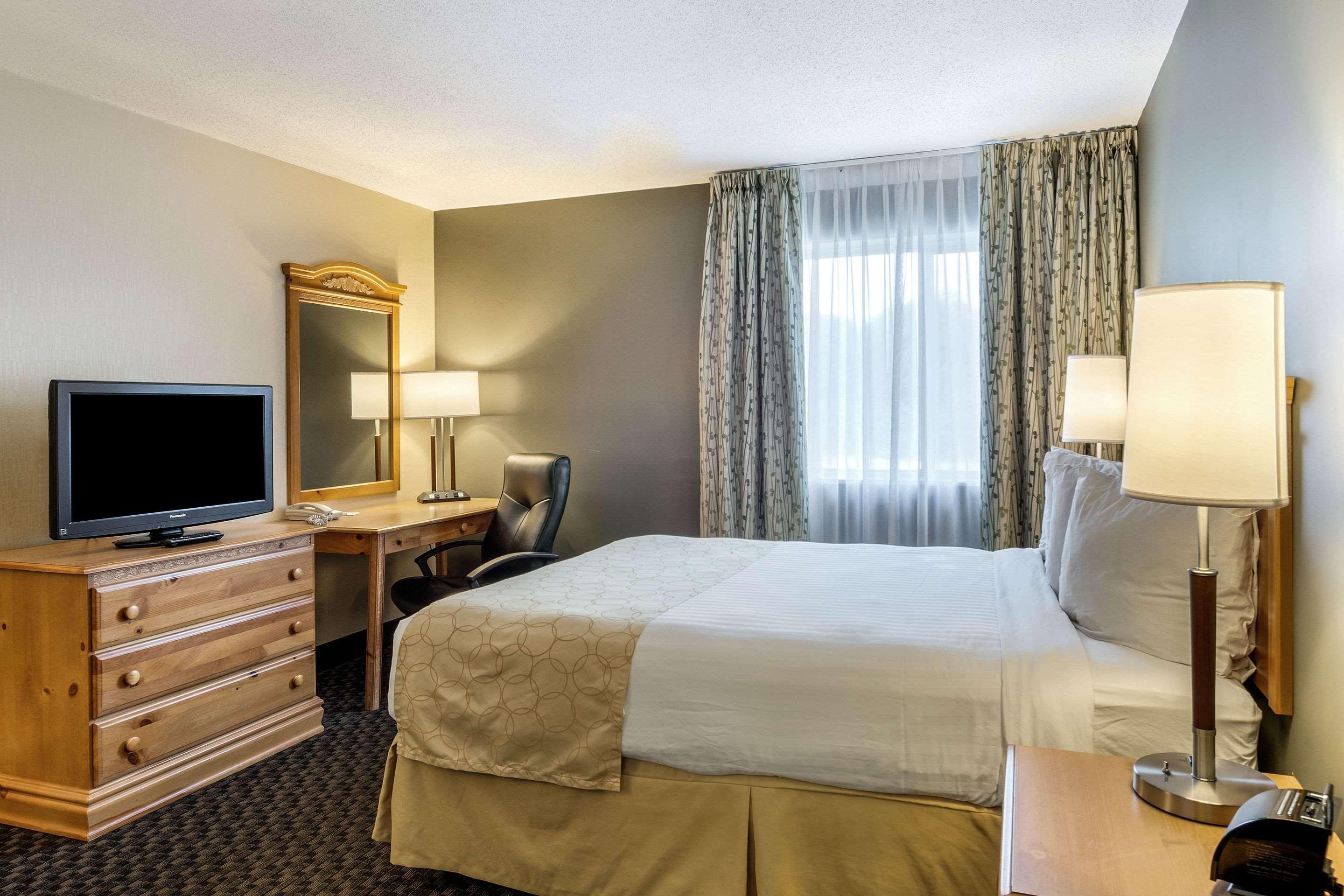 Clarion Hotel Seekonk - Providence Εξωτερικό φωτογραφία