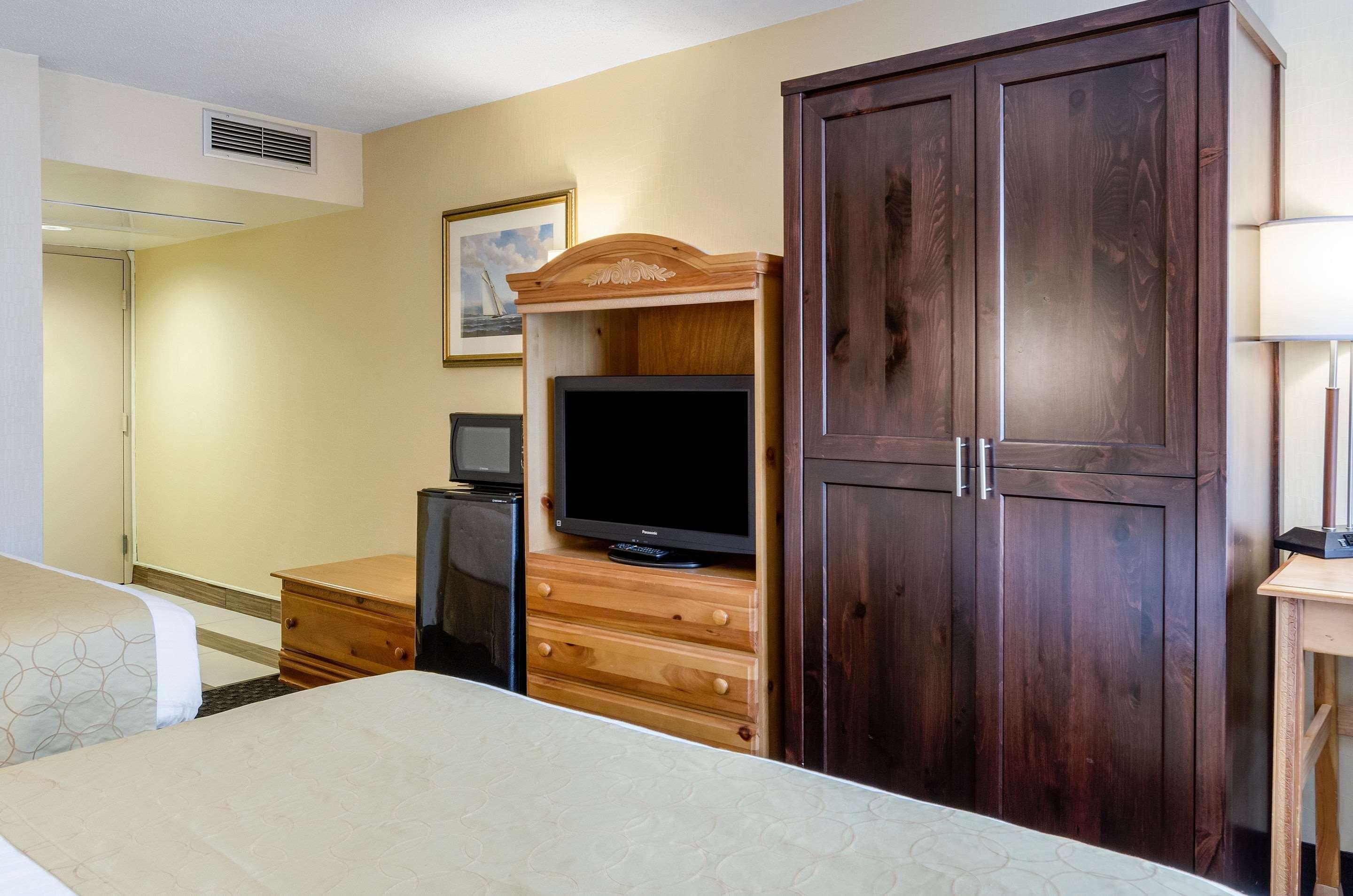 Clarion Hotel Seekonk - Providence Εξωτερικό φωτογραφία