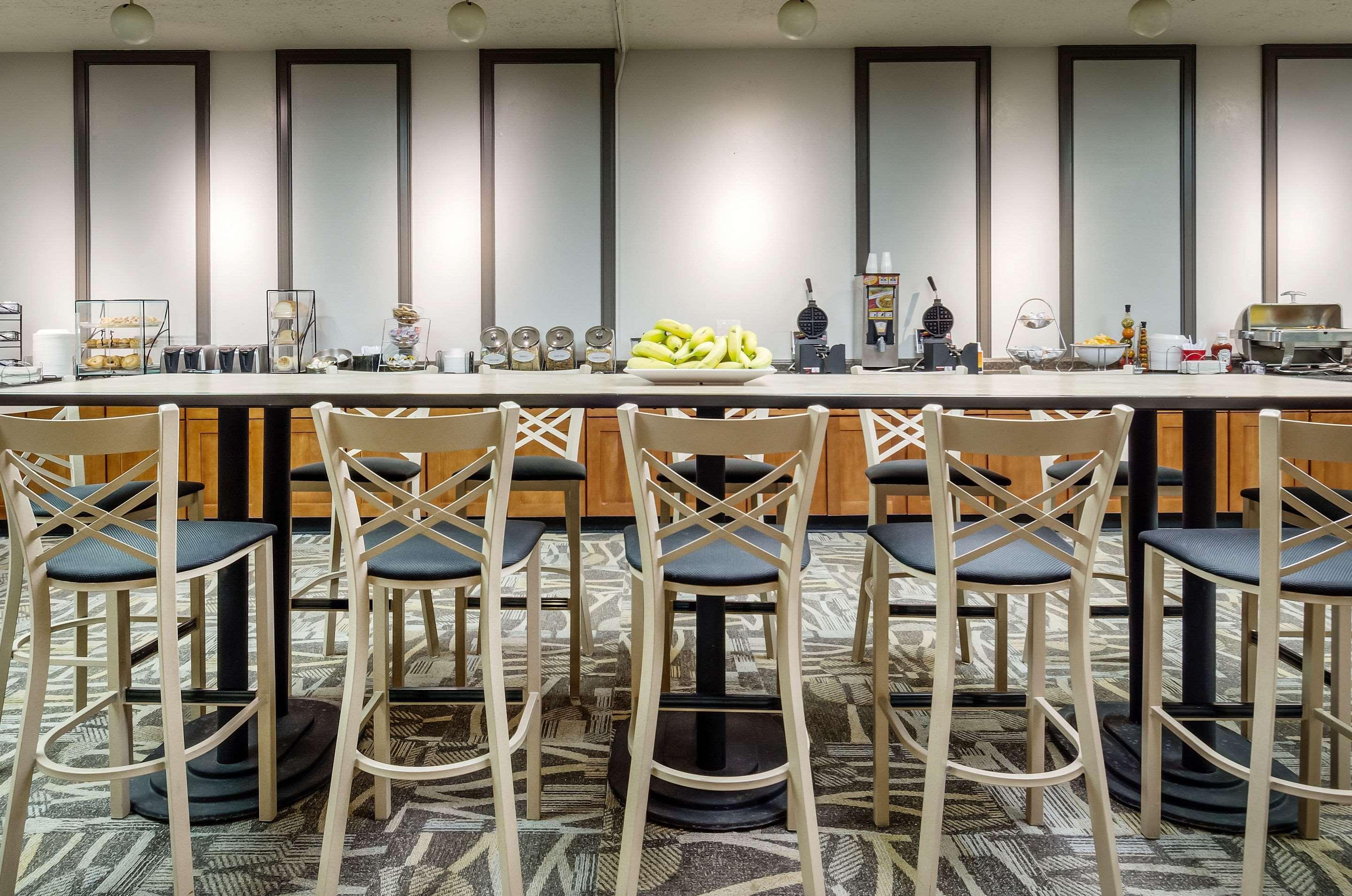 Clarion Hotel Seekonk - Providence Εξωτερικό φωτογραφία