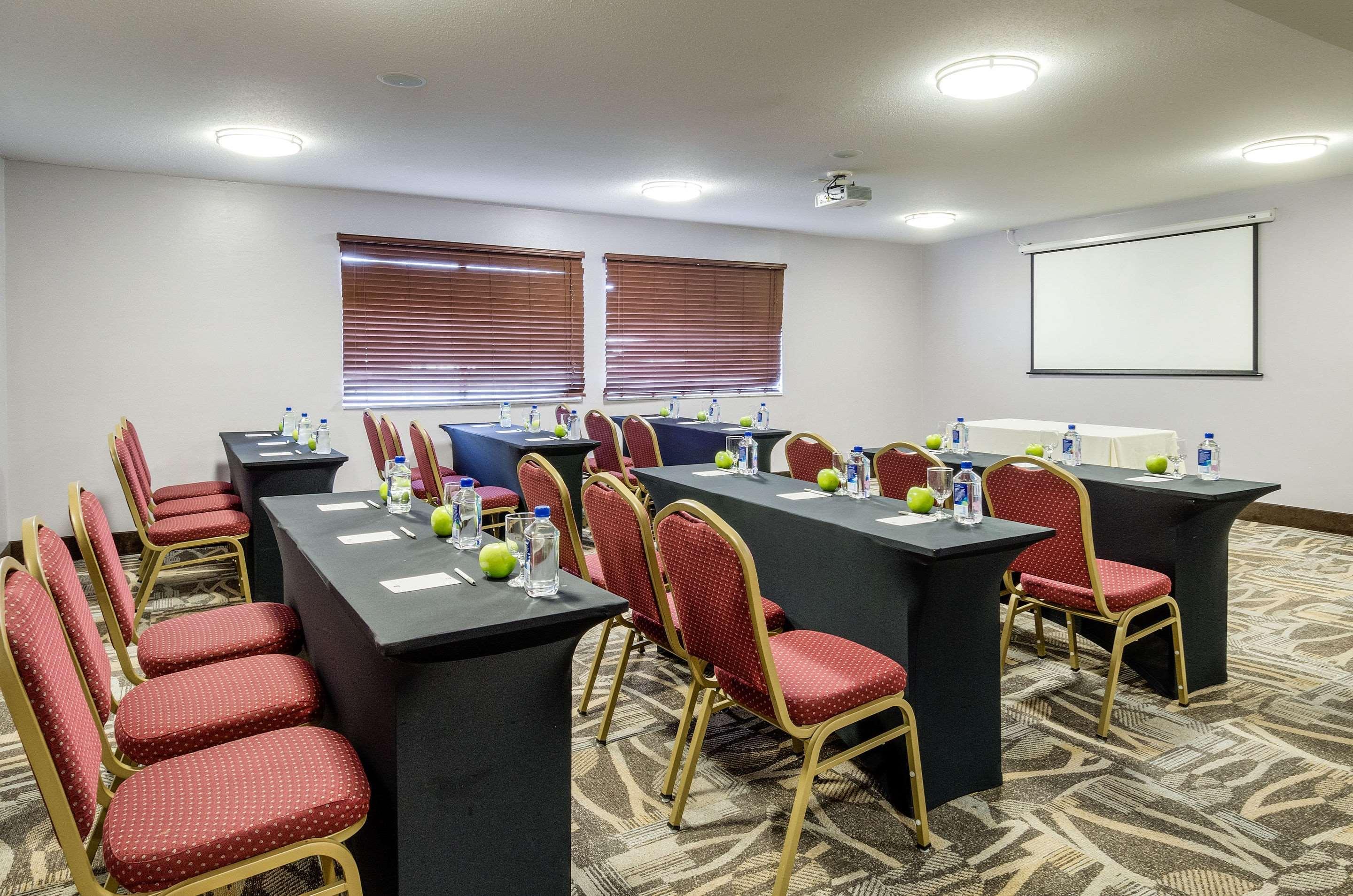Clarion Hotel Seekonk - Providence Εξωτερικό φωτογραφία