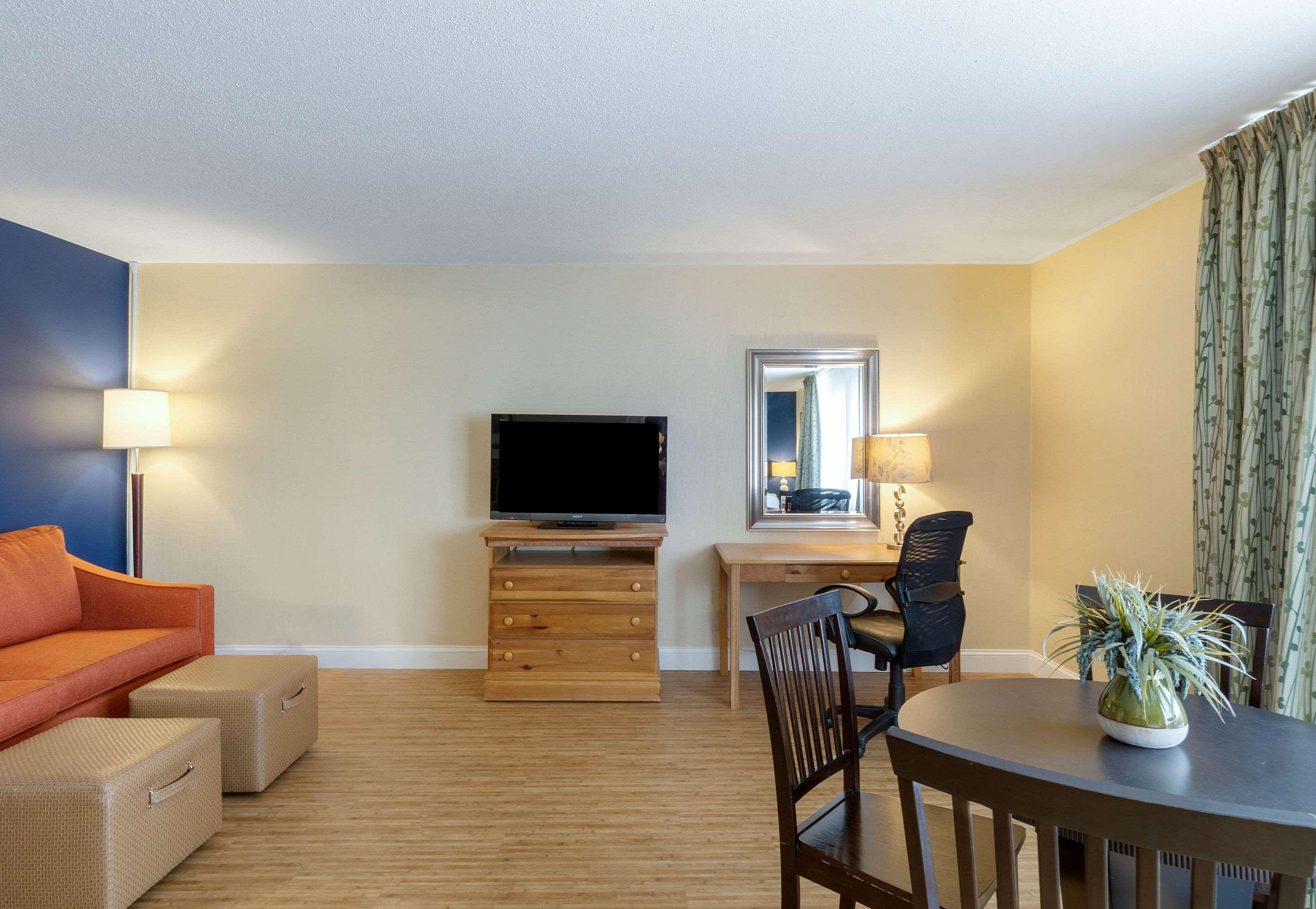 Clarion Hotel Seekonk - Providence Εξωτερικό φωτογραφία